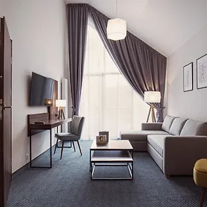 Five Seasons One Aparthotel